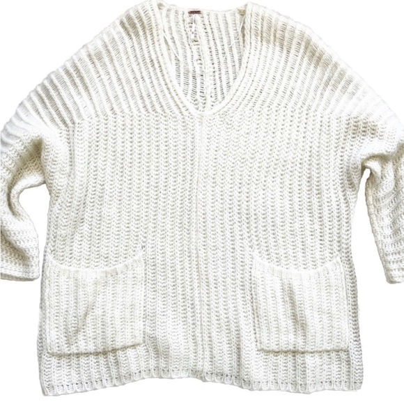 Free People Sweaters - FREE PEOPLE OVERSIZED Deep Vee Patch Pocket Ivory Tunic Wool Blend